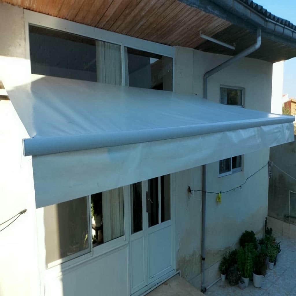 سایبان برقی بالکن و تراس