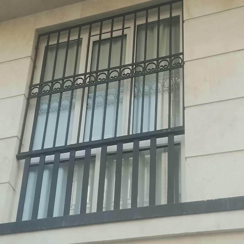 عکس حفاظ پنجره ضد سرقت