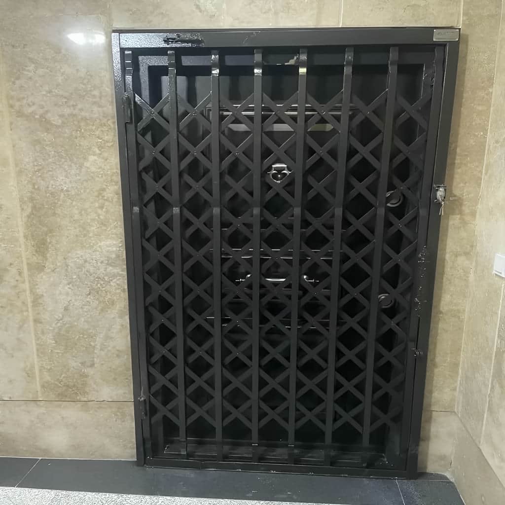 خرید درب آکاردئونی ساختمان تسمه مقاوم در بندرعباس