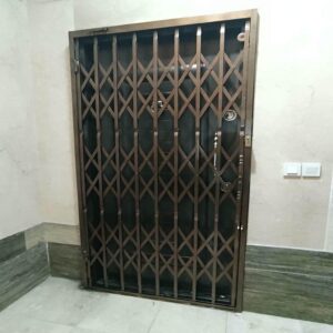 درب آکاردئونی ساختمان در لواسان