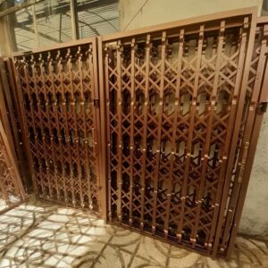 درب آکاردئونی ساختمان در استان مازندران