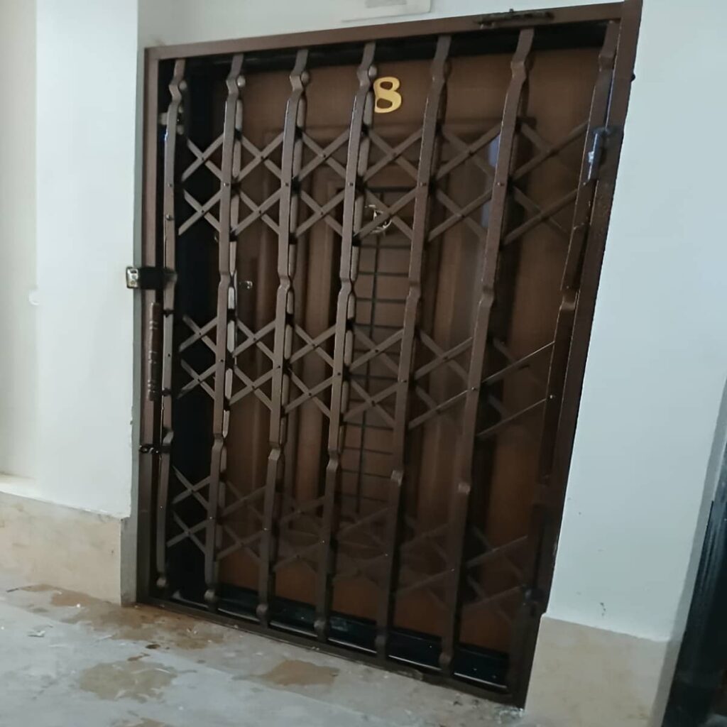 فروش درب آکاردئونی ساختمان سفارشی در اردبیل