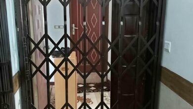 درب آکاردئونی ساختمان در یزد