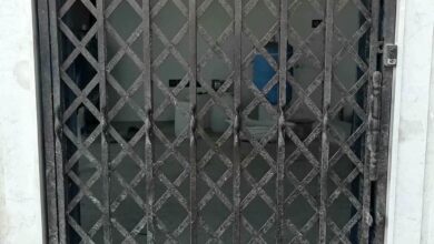 درب آکاردئونی ساختمان در قم