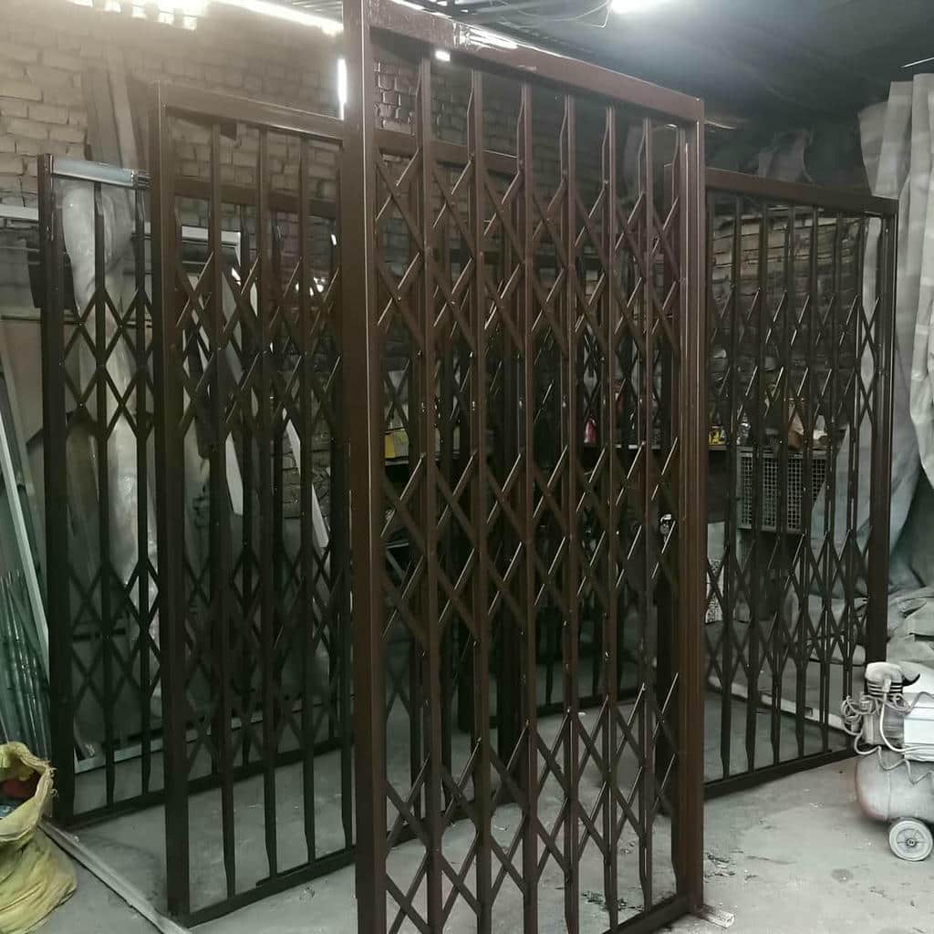 نصب درب آکاردئونی ساختمان ضدسرقت در استان گلستان