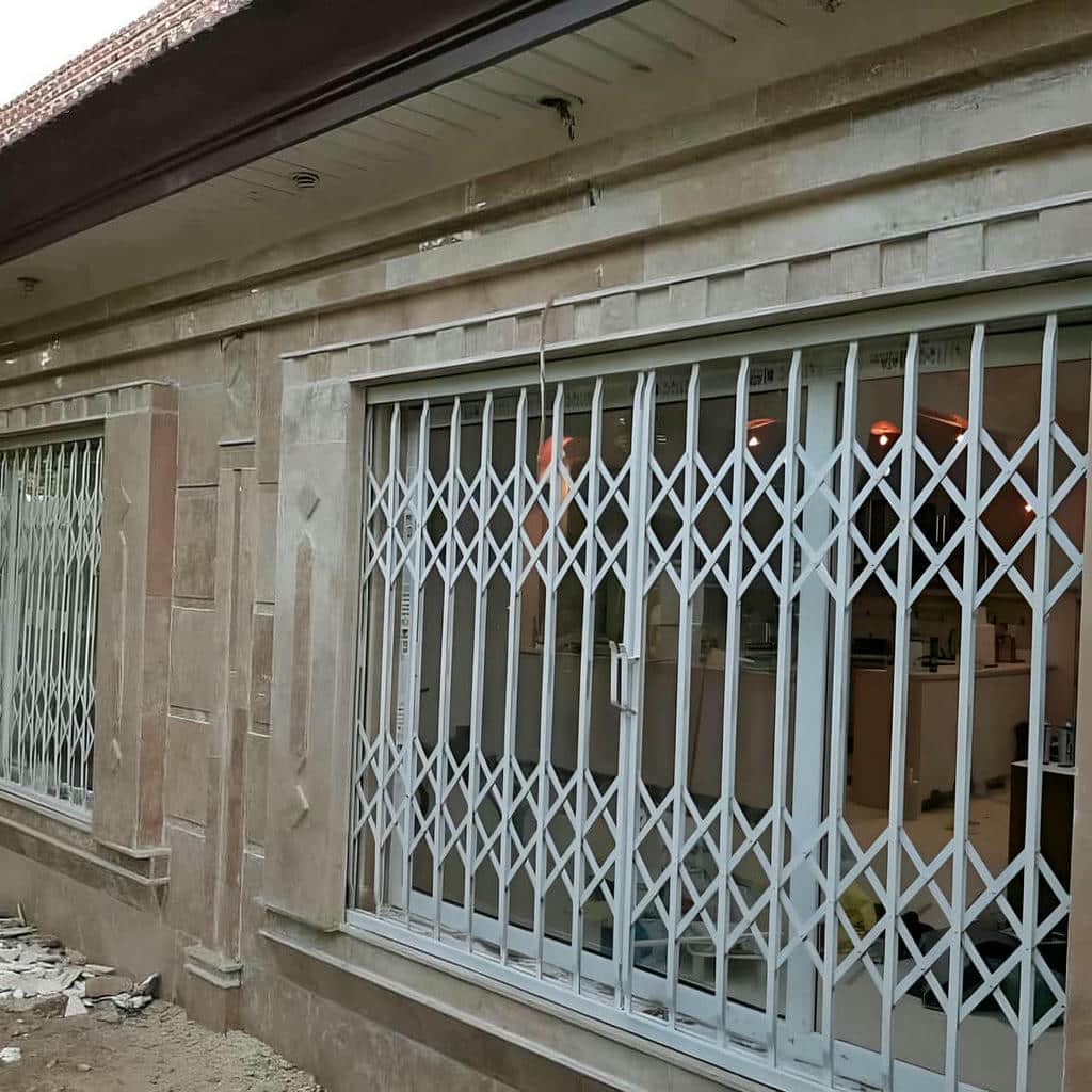 نصب درب آکاردئونی ساختمان رنگ کوره ای در شهریار