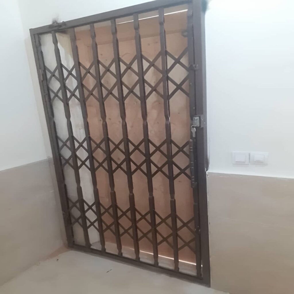 خرید درب آکاردئونی ساختمان ضدسرقت در آبسرد
