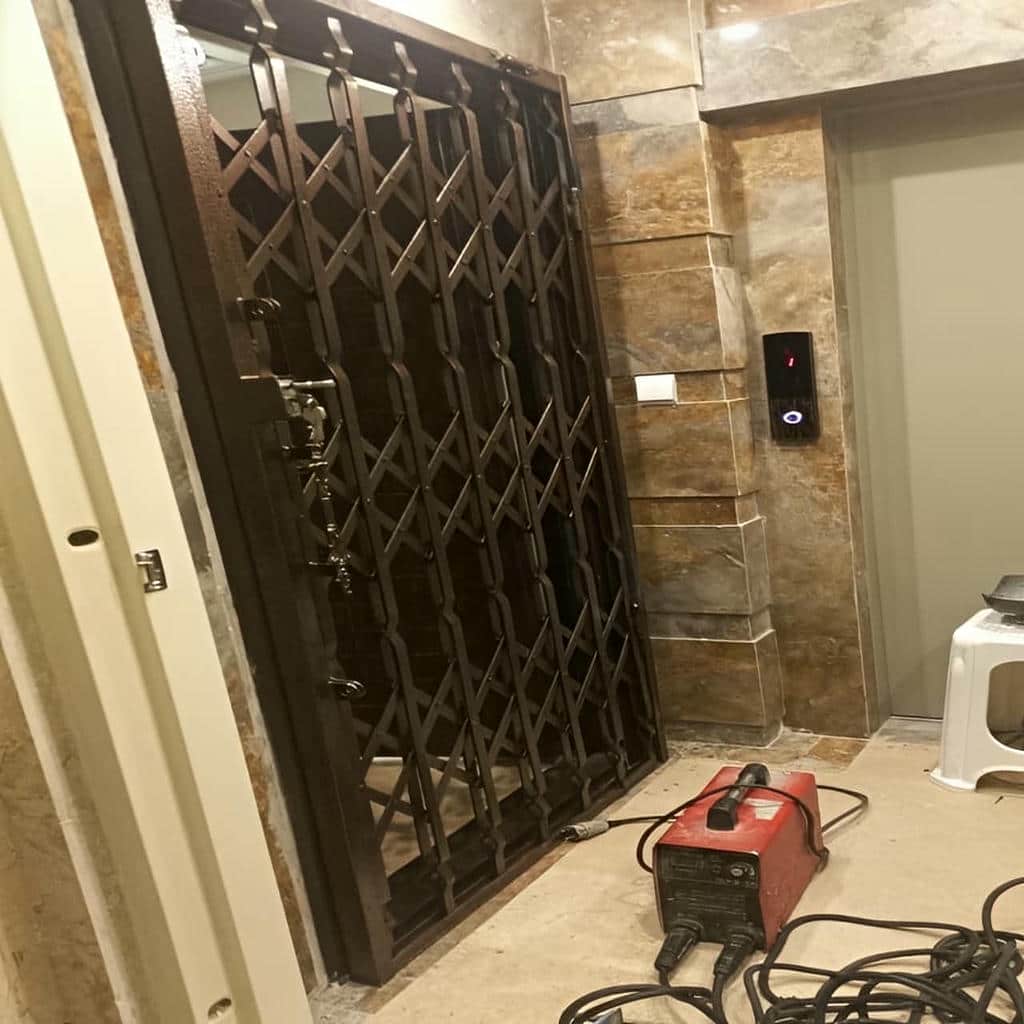 فروش درب آکاردئونی ساختمان حرکت نرم در آبادان