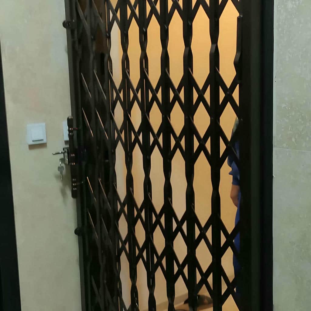 فروش درب آکاردئونی ساختمان حرکت نرم در هشتگرد