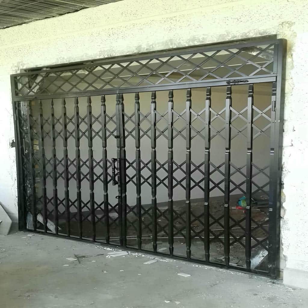 فروش درب آکاردئونی ساختمان آپارتمان در چالوس