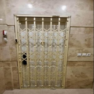 درب آکاردئونی ساختمان در آبسرد