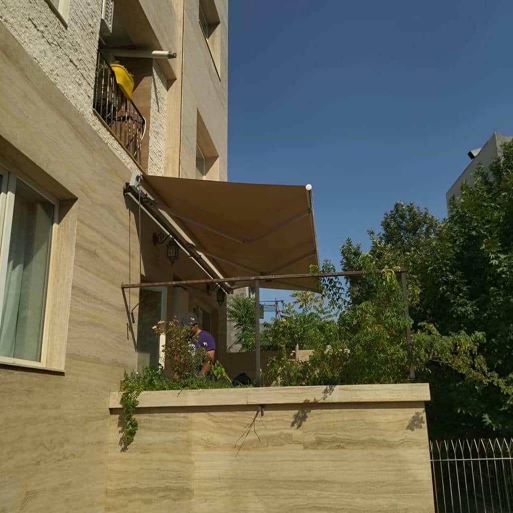خرید سایبان برقی کنترلی بازویی در سنندج