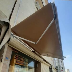 سایبان برقی کنترلی در کاشان