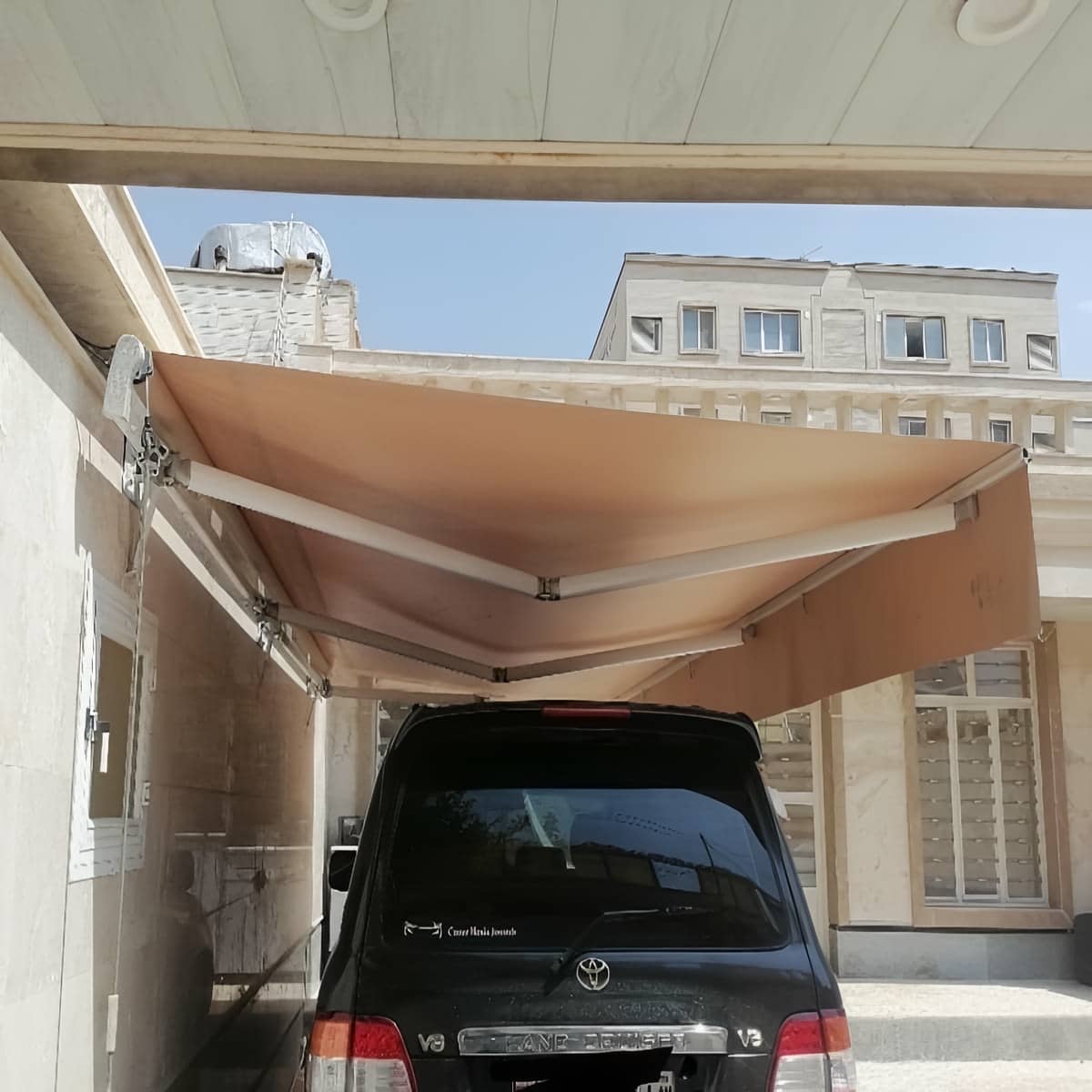 سایبان برقی کنترلی در سقز