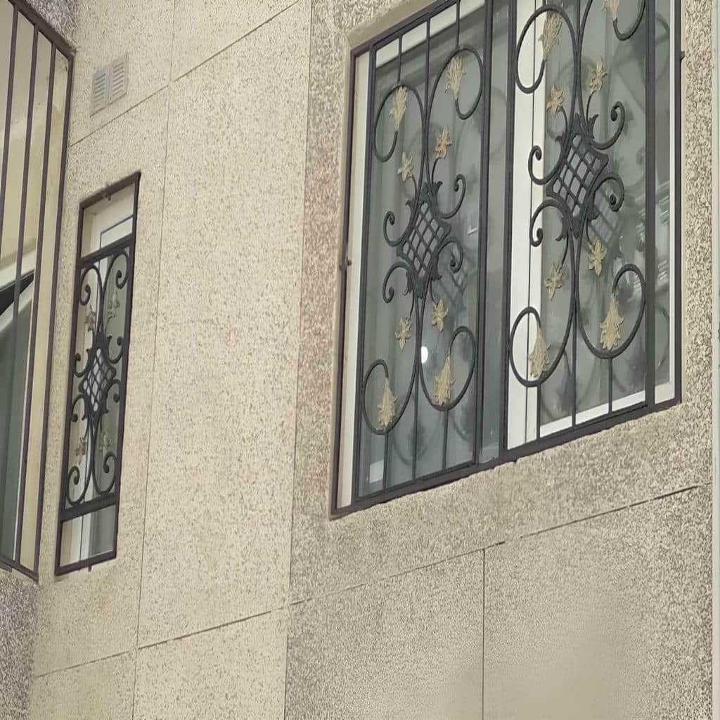 خرید حفاظ پنجره نرده لوکس ساده در بومهن