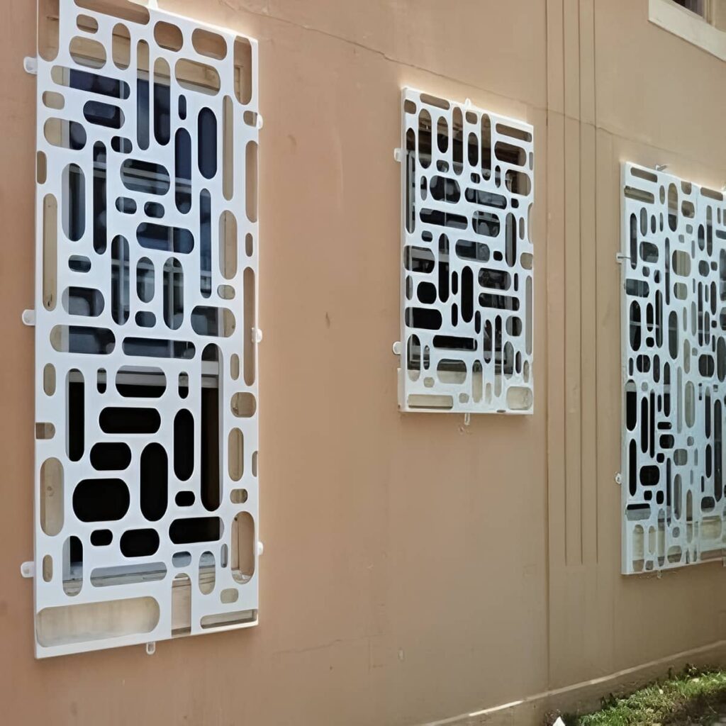 خرید حفاظ پنجره نرده لوکس ساده در سیرجان