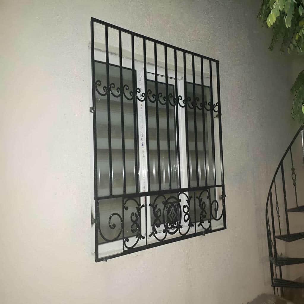حفاظ پنجره لوکس در همدان