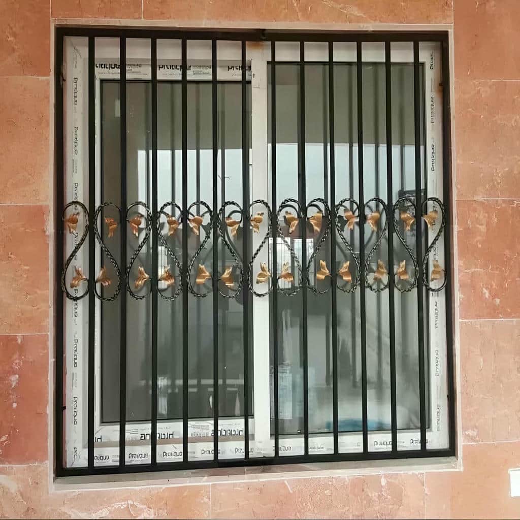 نصب حفاظ پنجره لوکس بازشو در کرمانشاه