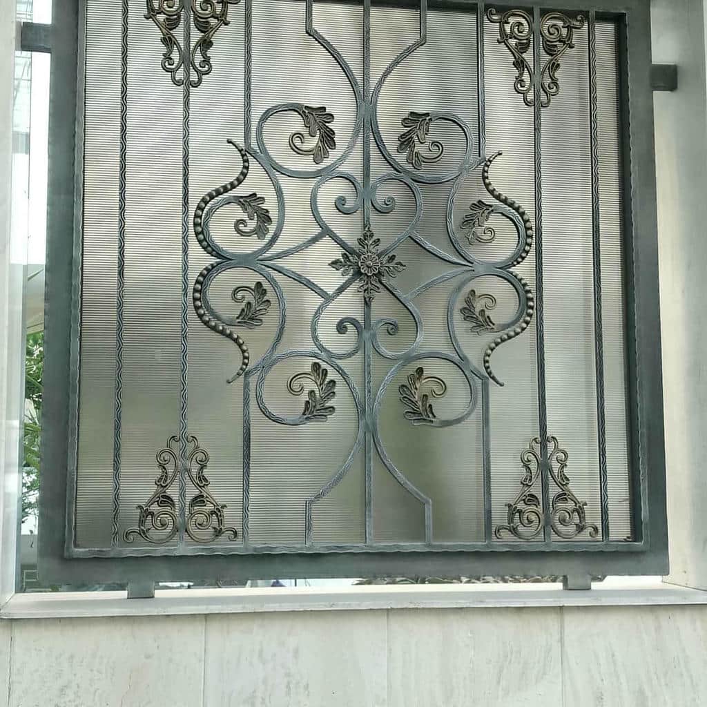 کارخانه حفاظ پنجره لوکس آهنی در بندر دیلم