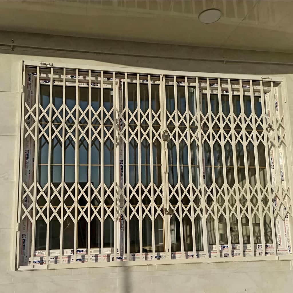 فروش حفاظ پنجره لوکس بازشو در اصفهان