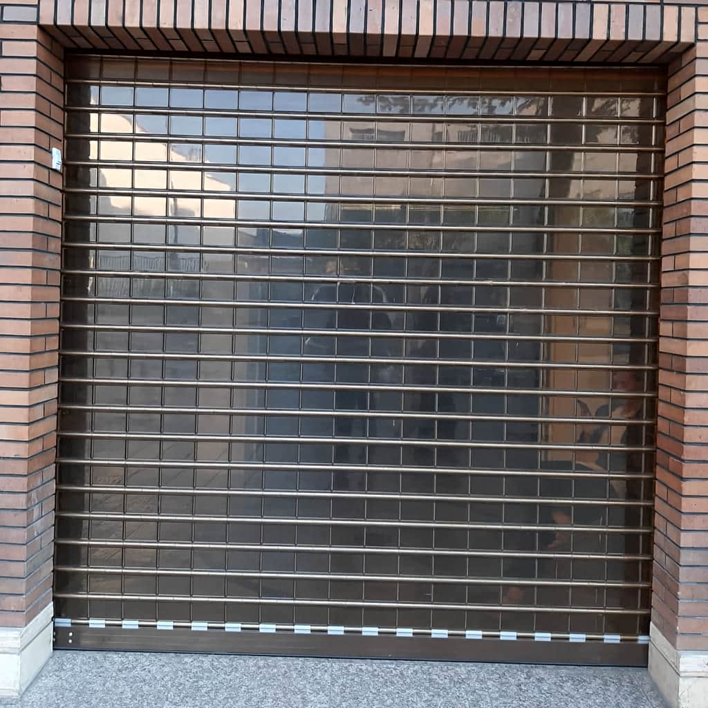 نصب کرکره برقی ساختمان پارکینگ در بندر لنگه