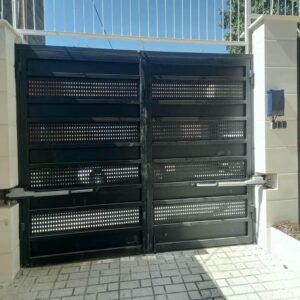 جک پارکینگ در باغ عباس‌آباد