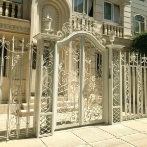 درب حیاط فرفورژه در مشهد