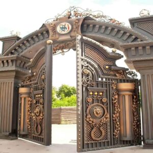 درب حیاط فرفورژه در سنندج
