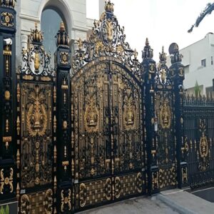 درب حیاط فرفورژه در آبادان