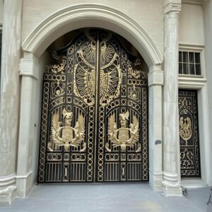 درب حیاط فرفورژه در سبزوار