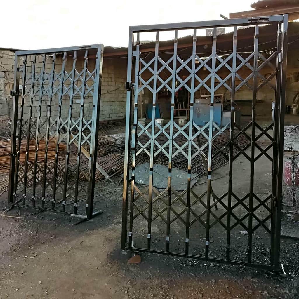 درب آکاردئونی ضد سرقت با ریل روان و مقاوم
