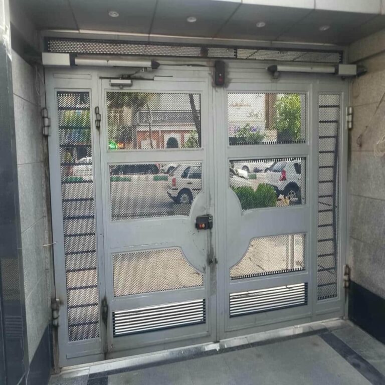 نصب استاندارد و راه‌اندازی جک درب پارکینگ