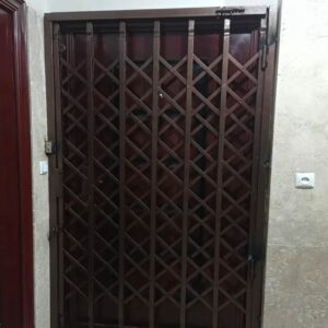 ساخت محافظ درب آپارتمان ایمن