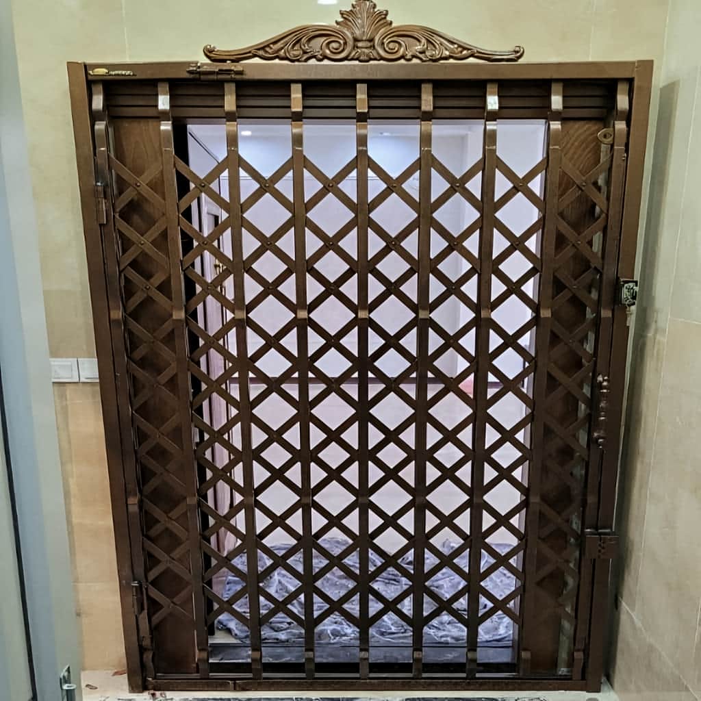 طرح کلاسیک درب آکاردئونی پنج گل دوبل