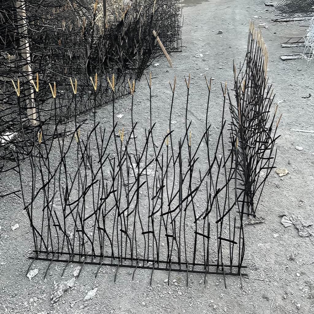 طرح آبشاری حفاظ روی دیوار باغ محوطه