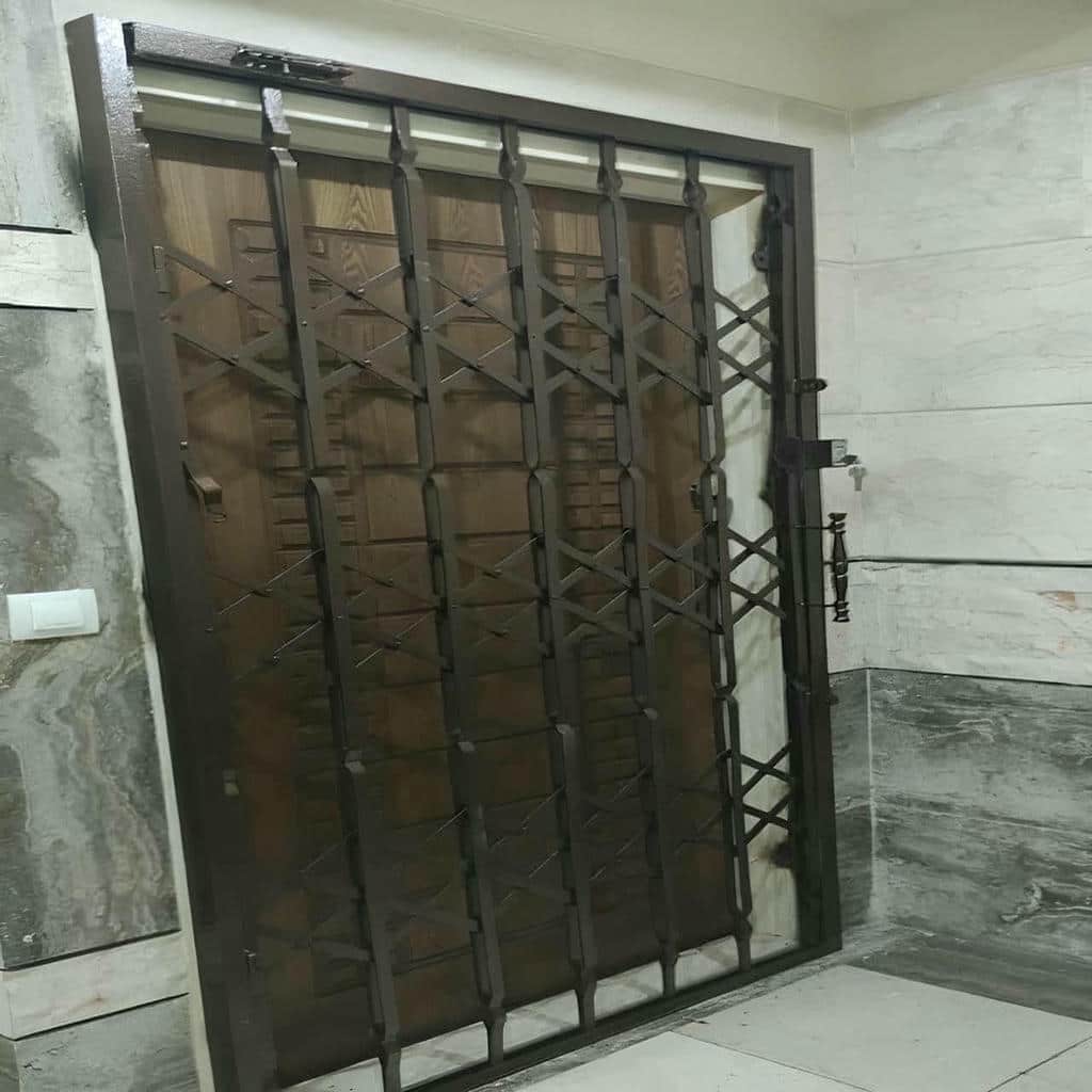 ساخت درب آکاردئونی ضد سرقت با تسمه فولادی