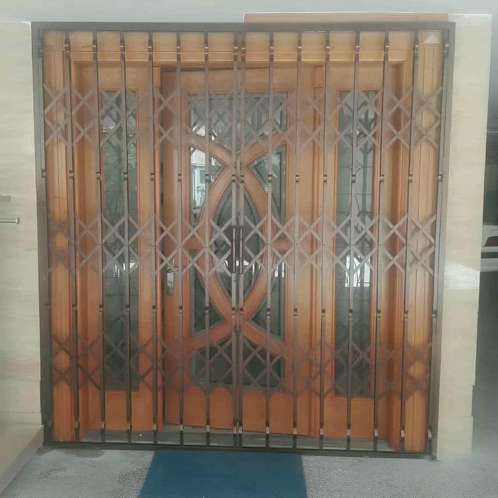 سفارش حفاظ آکاردئونی واحد مسکونی با مدل چهارگل