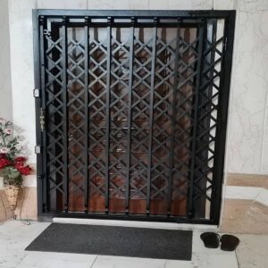 6 طرح درب آکاردئونی سلطنتی گل دار