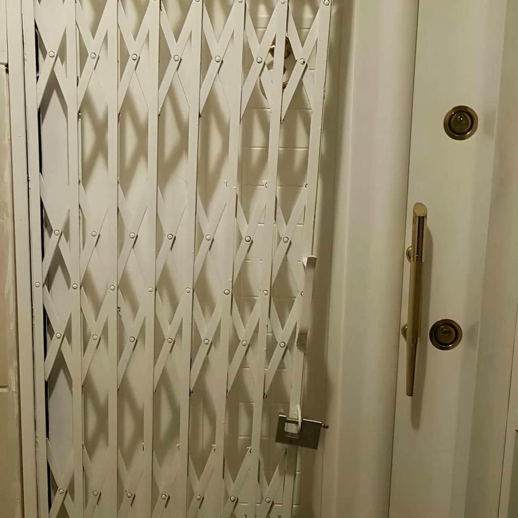 ساخت حفاظ درب ضد سرقت فلزی دو جداره
