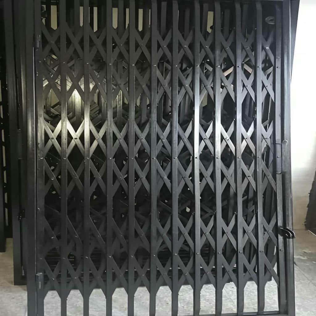 سفارش درب ریلی آکاردئونی کم جا شبکه متعادل