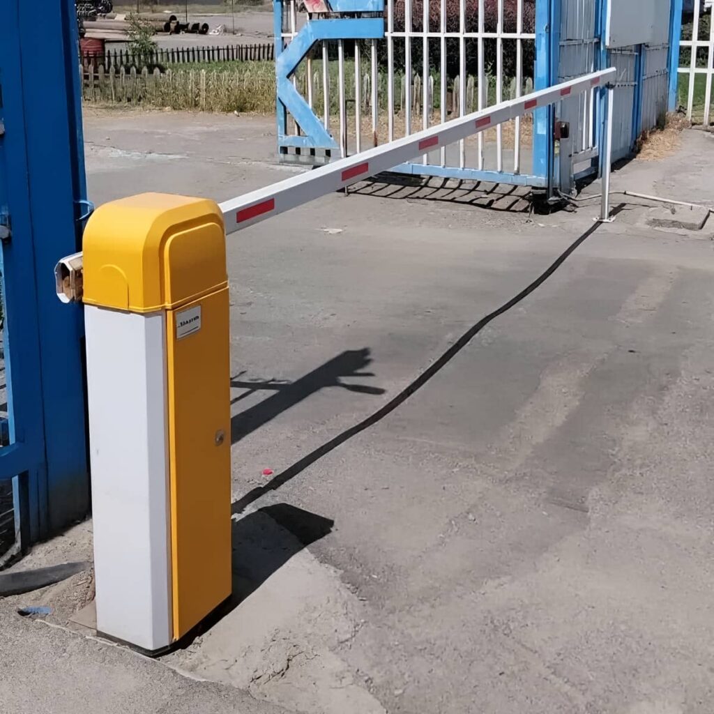 خدمات راهبند نگهبانی اتاق کنترل پس از نصب
