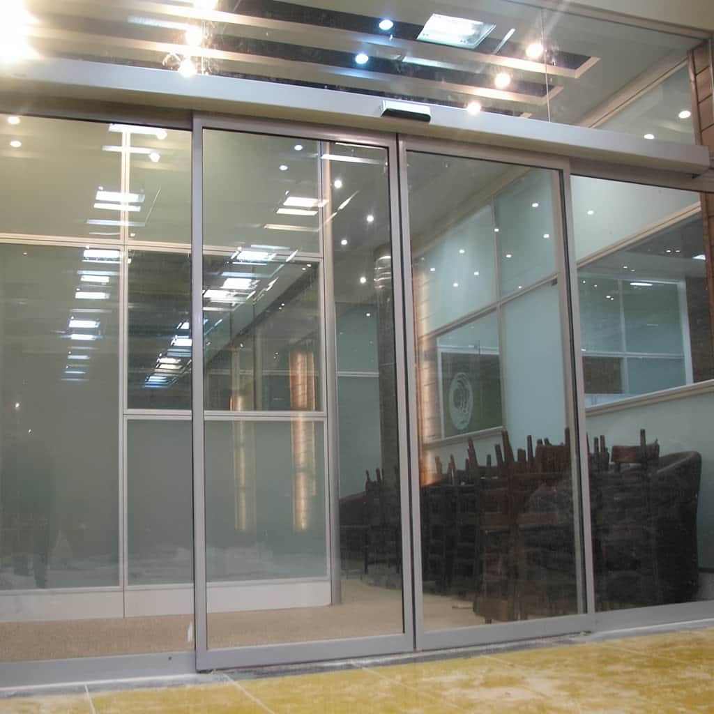 خدمات اندازهگیری درب اتوماتیک شیشه ای بیمارستانی