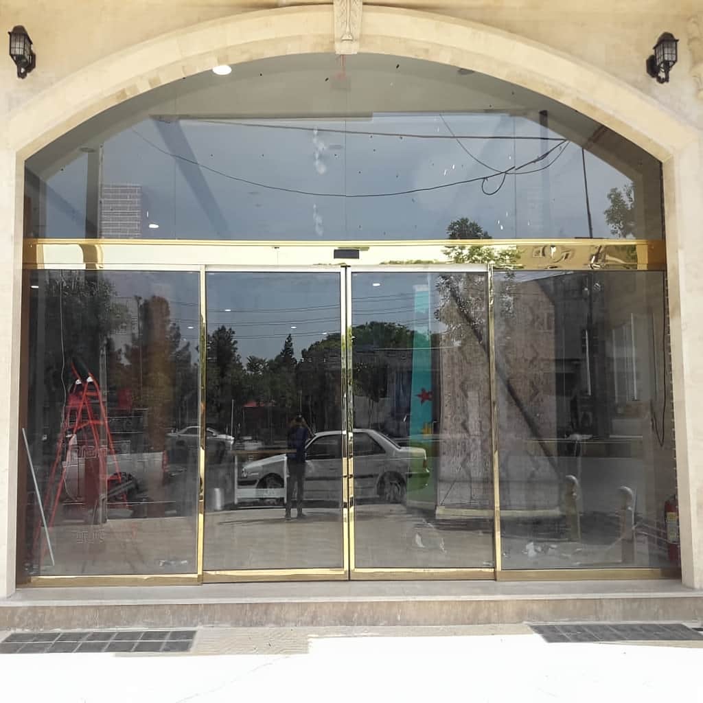 اجرای سنسور مایکروویو درب اتوماتیک شیشه ای