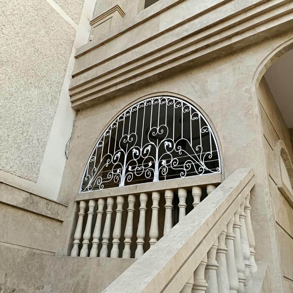 14 طرح نرده پنجره فلزی شاسی دار