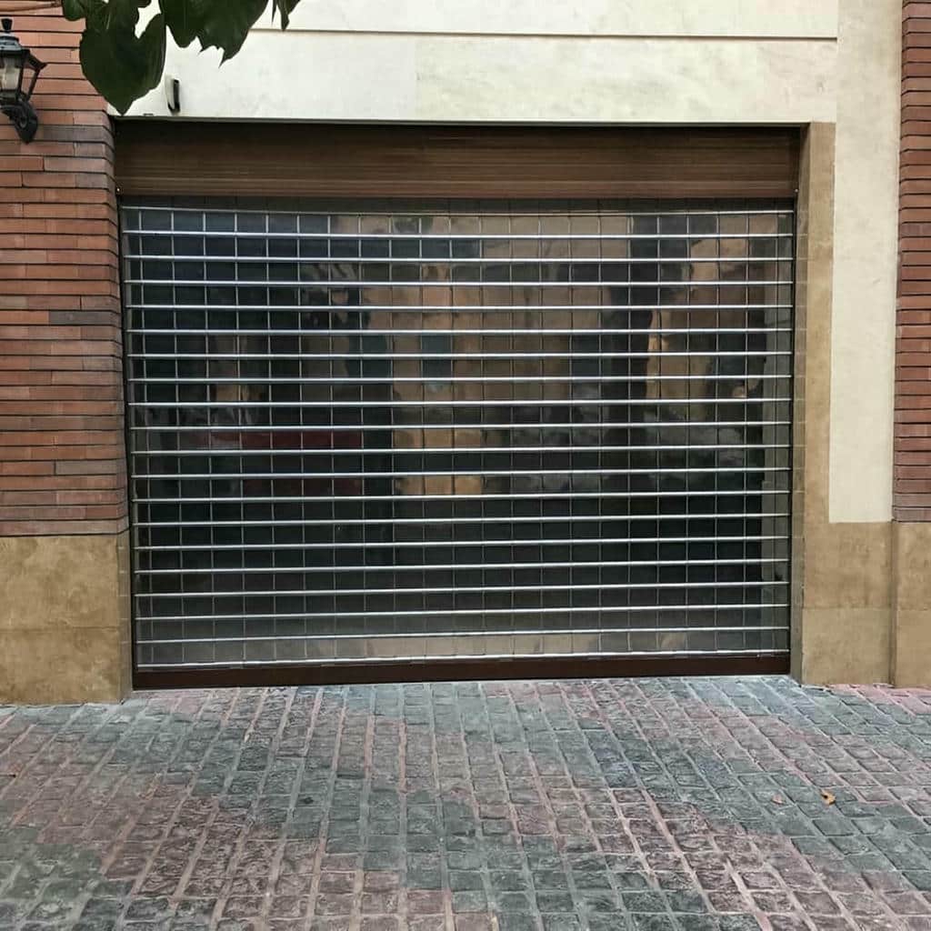 سفارش درب کرکره ای برقی مغازه فولادی