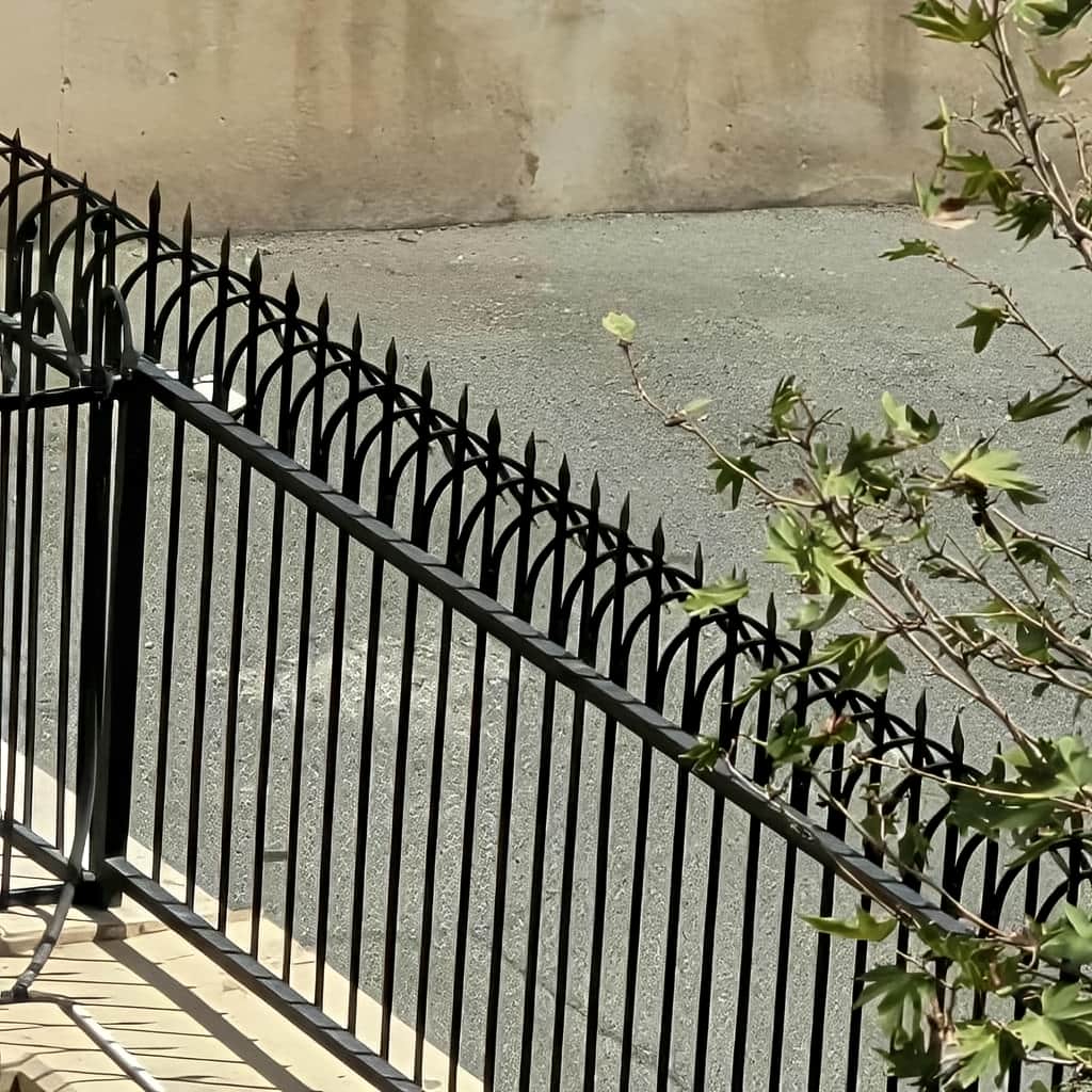 مدل فرفورژه حفاظ دیوار سرنیزه