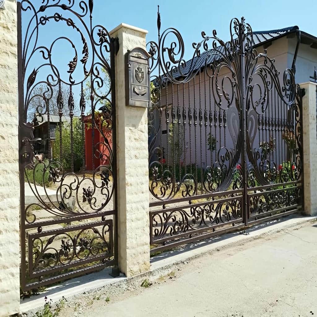 درب ویلایی دو لنگه تیغهای با نمای مدرن