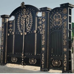 11 نمونه درب ویلایی لولایی حیاط بزرگ