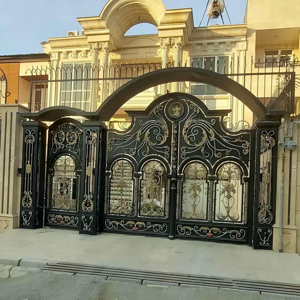 درب ساختمان مدرن نمای سنگ با طراحی مینیمال
