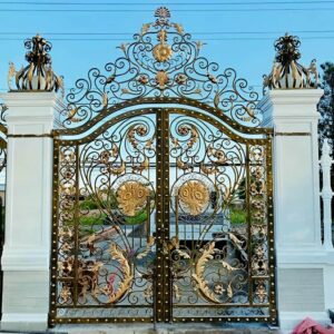 13 مدل درب حیاط بزرگ پارکینگ
